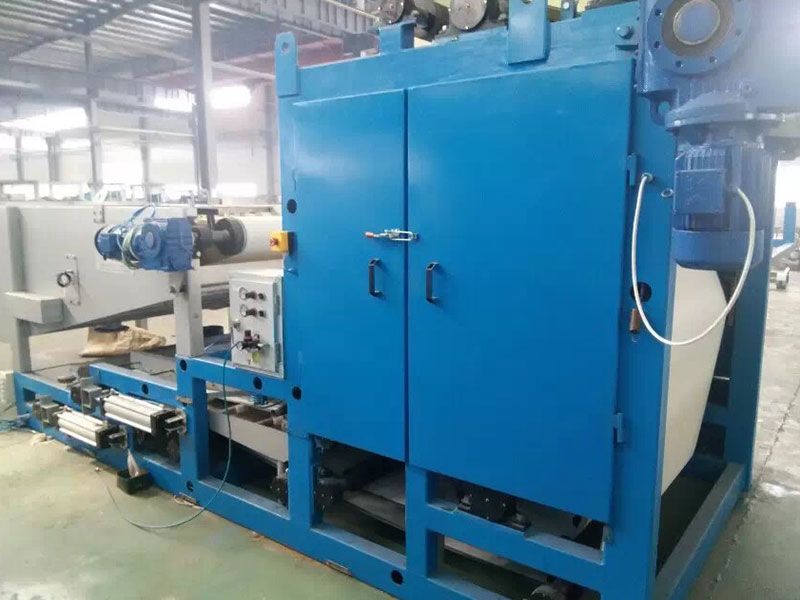 news03.jpg news03.jpg